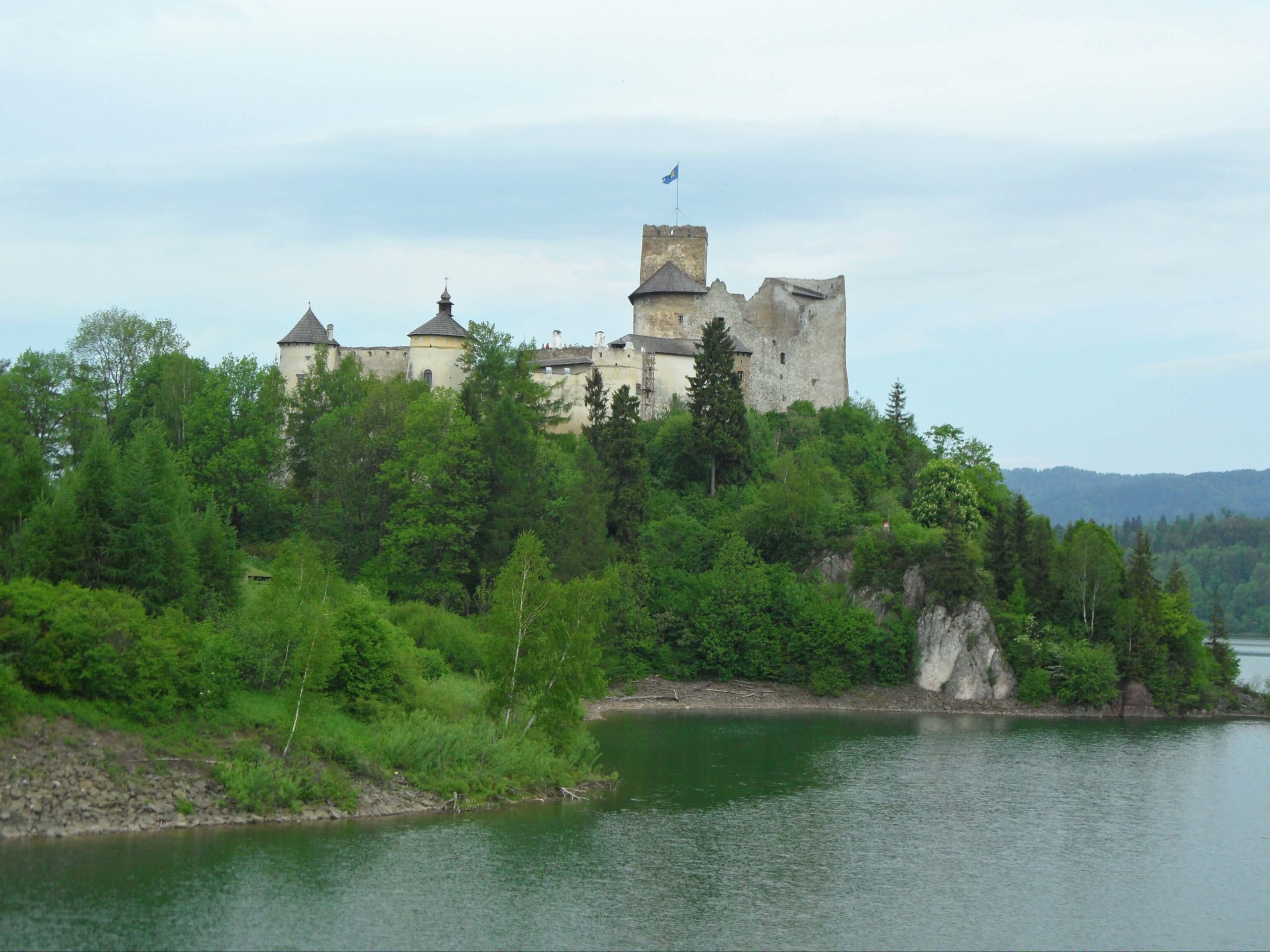 Niedzica_hrad_Pieniny-2